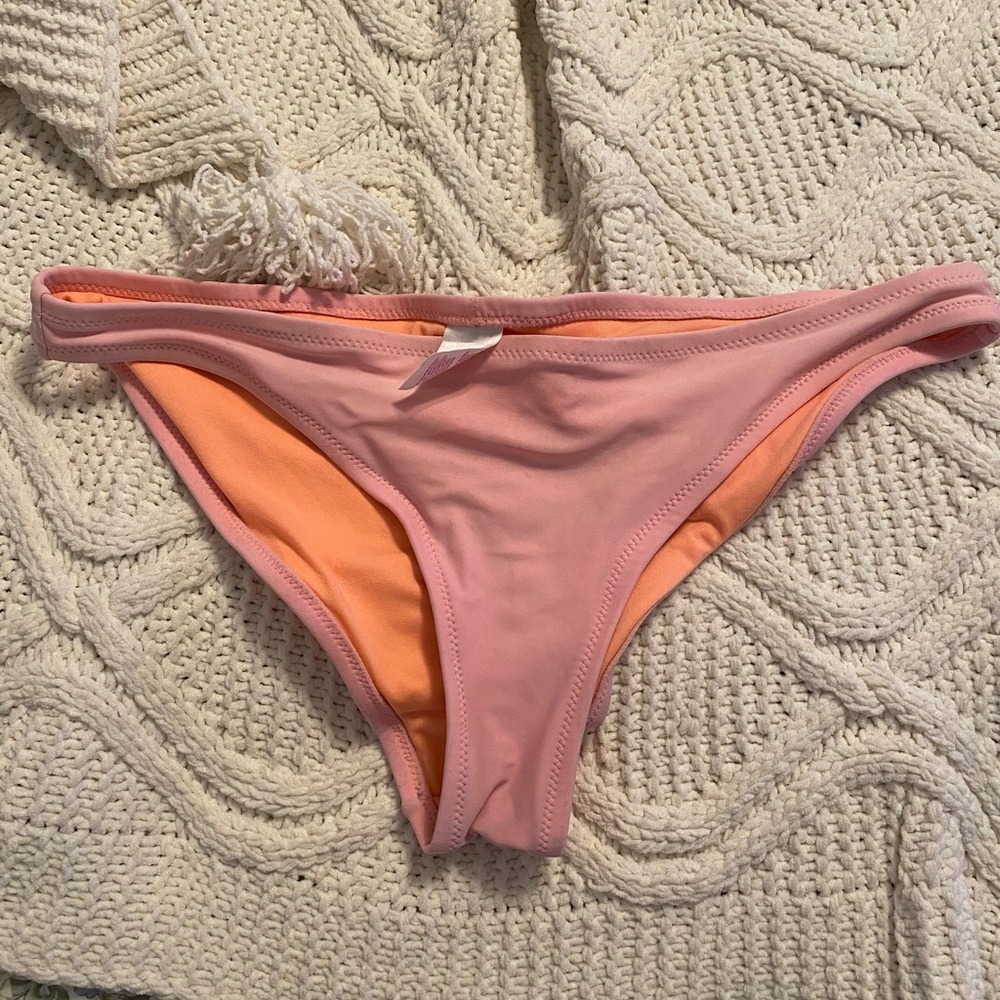 peach colored bikini bottoms!!